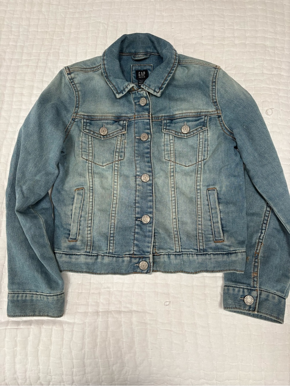 Gap Girls Denim Jacket Light Wash Size L Classic Jean Trucker Jacket